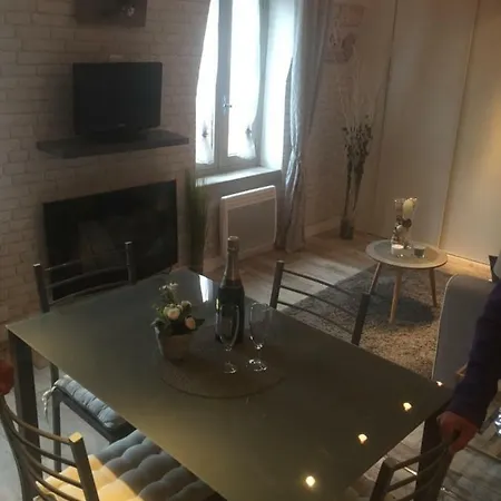 Le Saint Pierre アパート