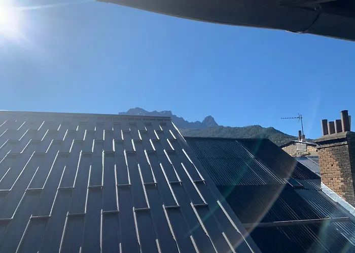 Le Saint Pierre Apartment *